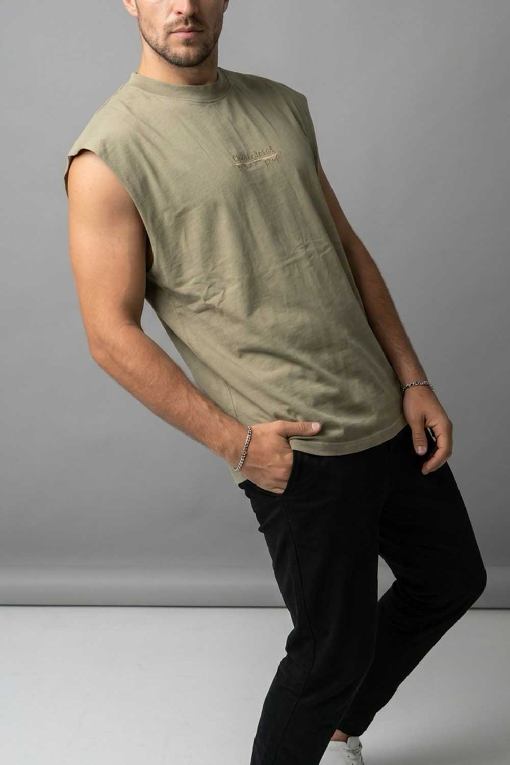 Ανδρικό Χακί Αμάνικο T-shirt με Premium Κέντημα ellizcloset – Relaxed Fit