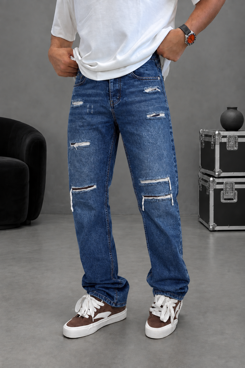Distressed Urban Edge Jeans – Blue