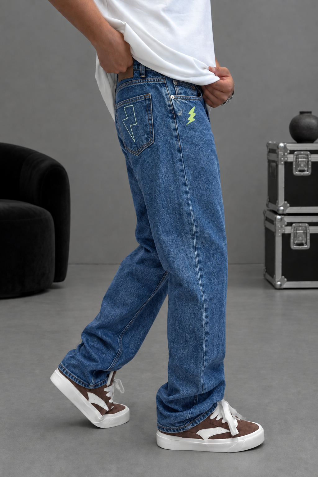 Lightning Bolt Jeans with Embroidery – Blue