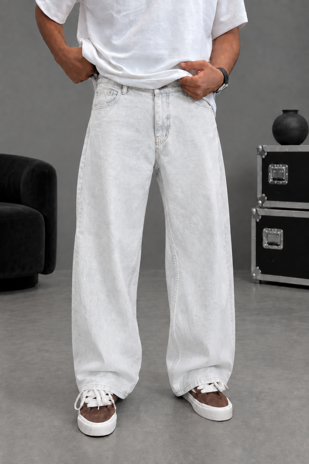 Baggy Skater Bleached Studio Jeans – Ice Grey