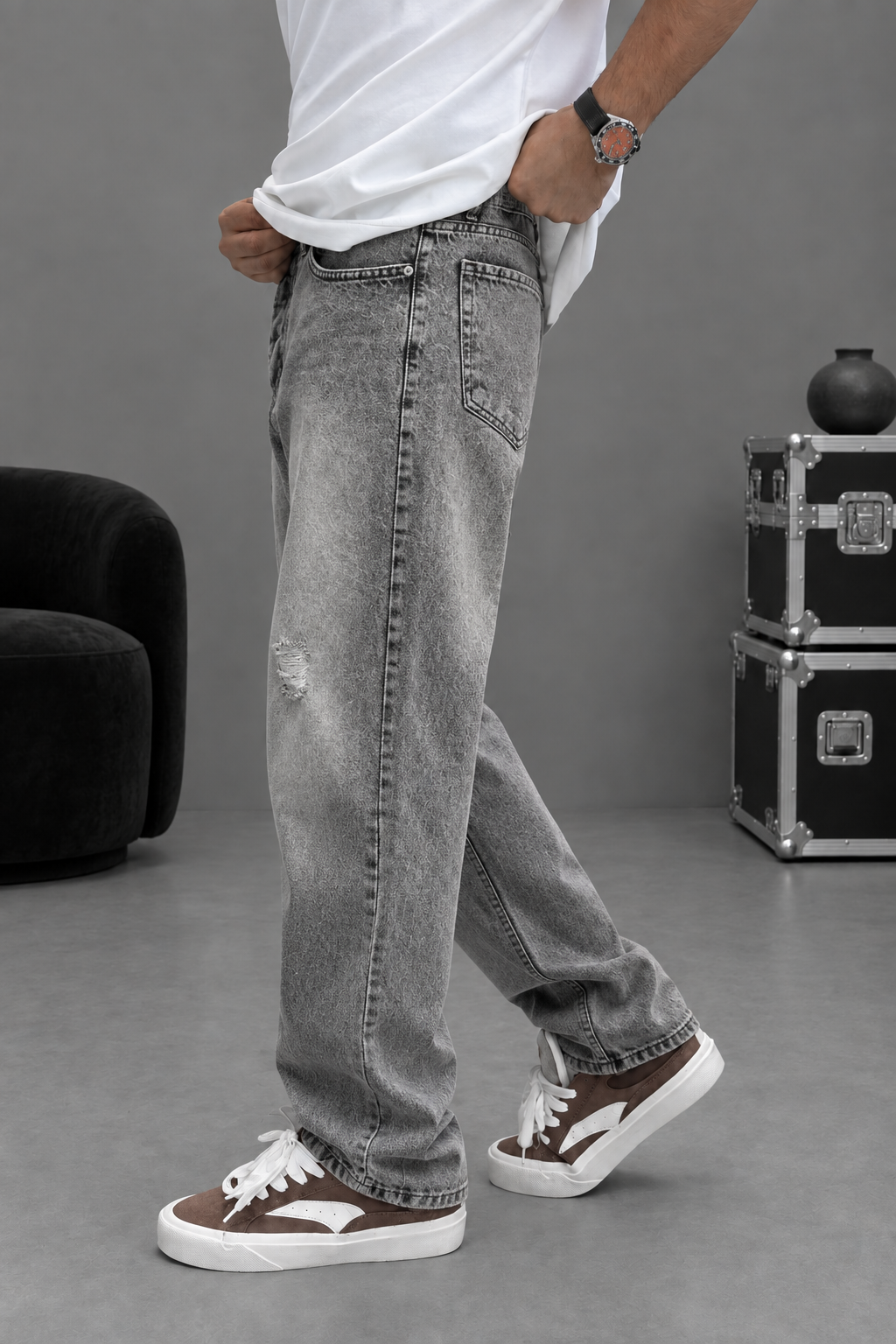 Baggy Jeans with Small Rips – Dark Grey