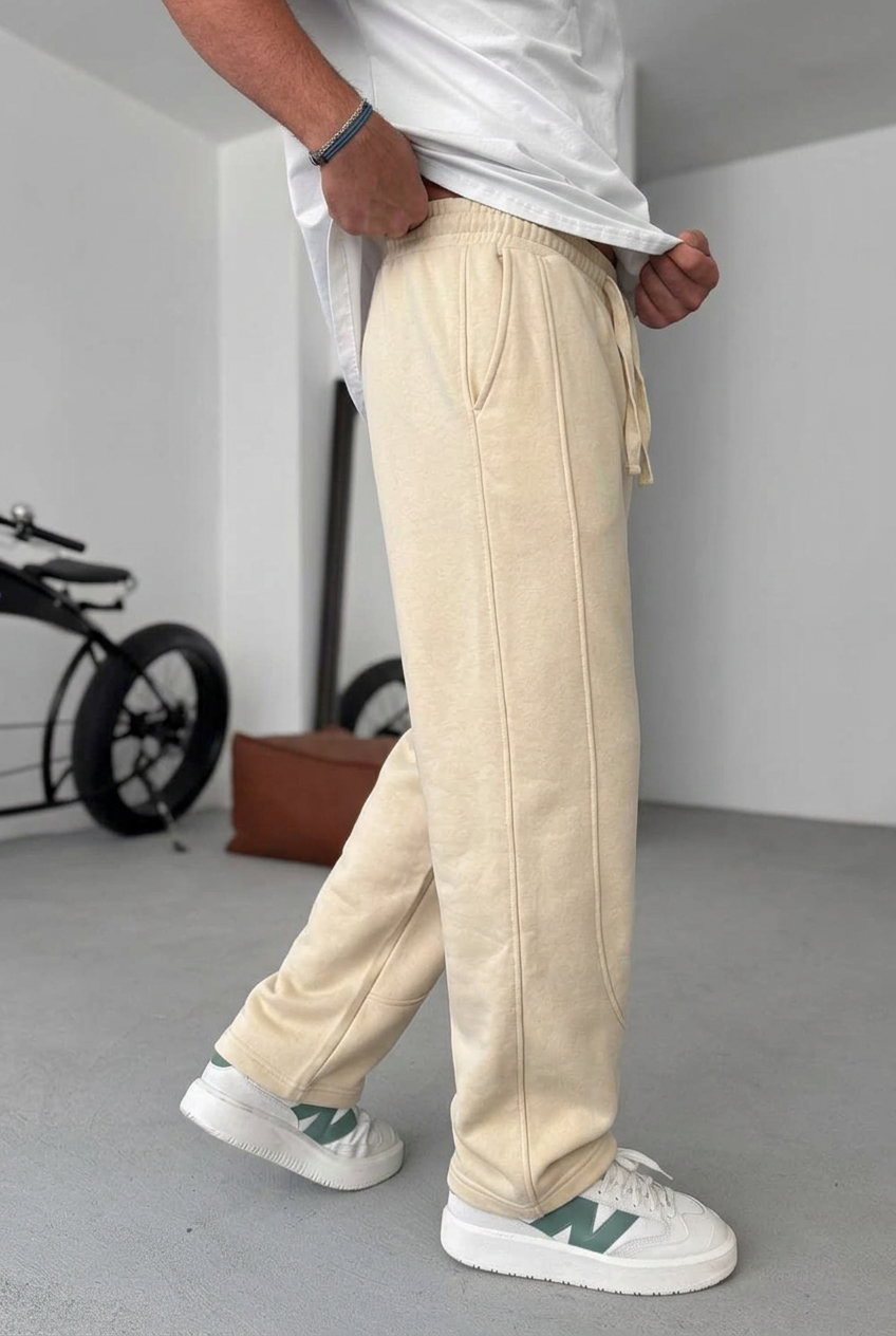 Minimal Stretch Baggy Joggers with Seam Details – Beige