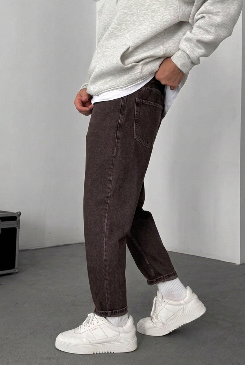 Loose Fit Jeans – Dark Brown