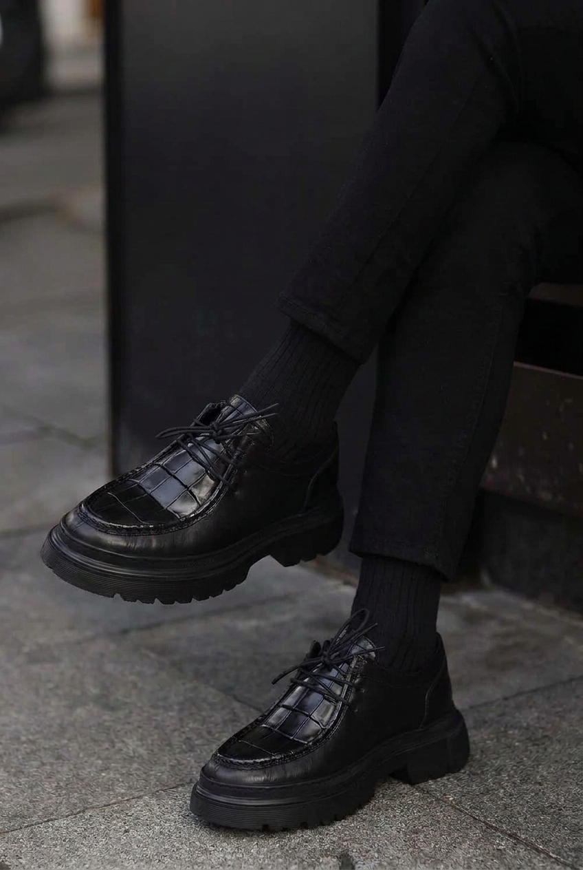 Leather Loafers with Embossed Croco Texture – Black