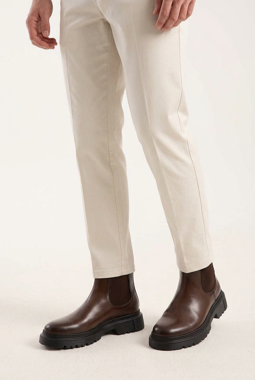 Handmade Leather Ankle Boot with Reinforced Sole – Brown