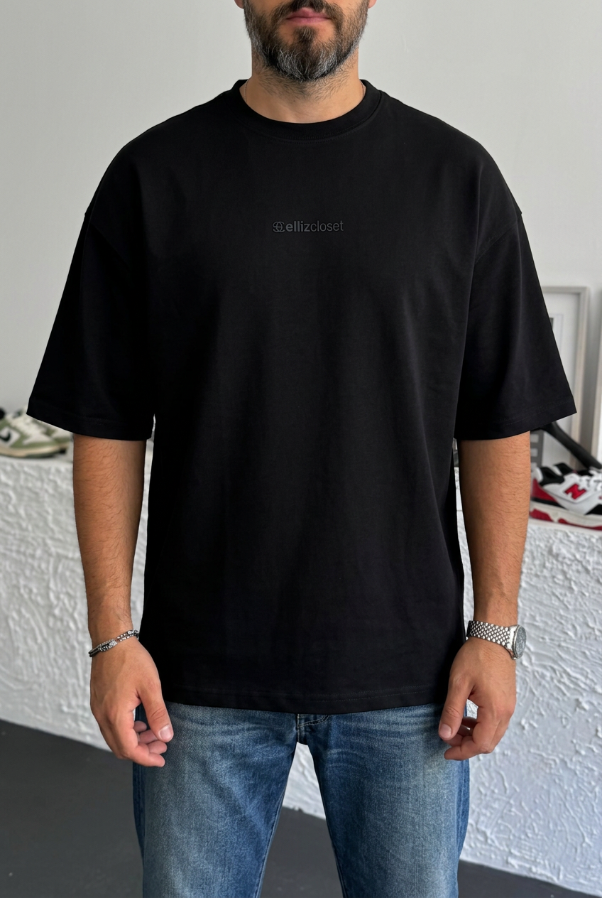 Basic Oversized T-Shirt with Logo – Black