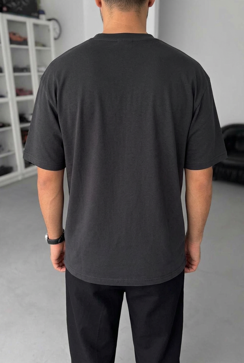 Relaxed Fit T-Shirt – Black