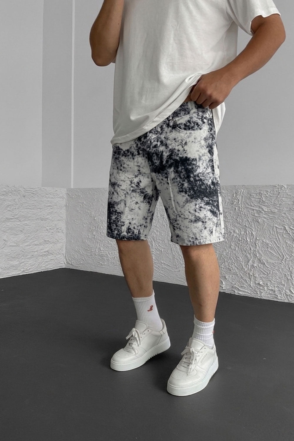 Βερμούδα Denim Relaxed Bleach Tie-Dye Studio – Λευκό / Μαύρο