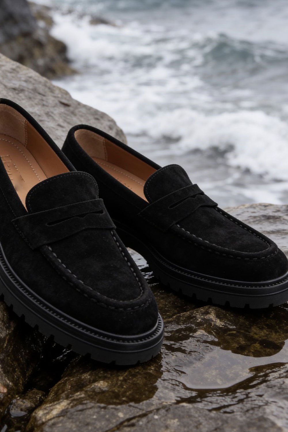 Χειροποίητα Παπούτσια Suede Rock Loafers Studio – Μαύρο