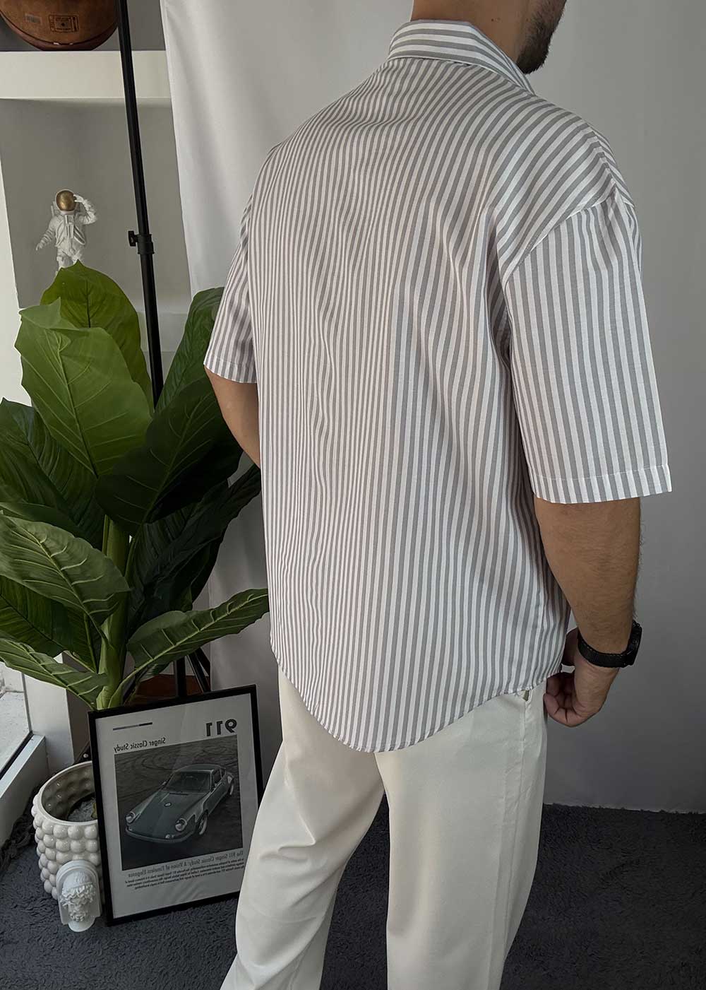 Ριγέ β Oversized Πουκάμισο με Κοντό Μανίκι σε Οβάλ Τελείωμα- Γκρι – 3