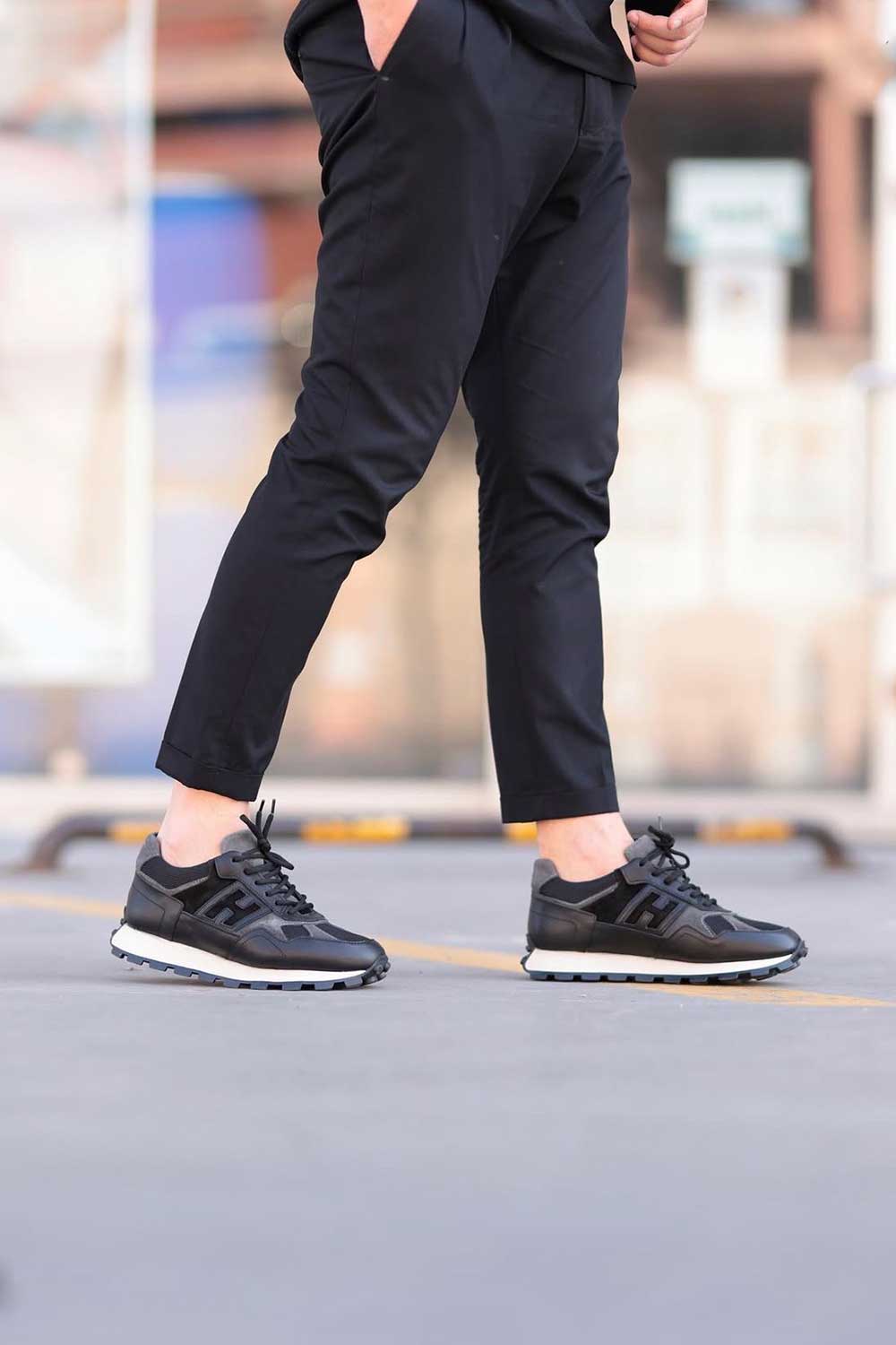 Αθλητικά Παπούτσια Suede Retro Runner Studio – Μαύρο