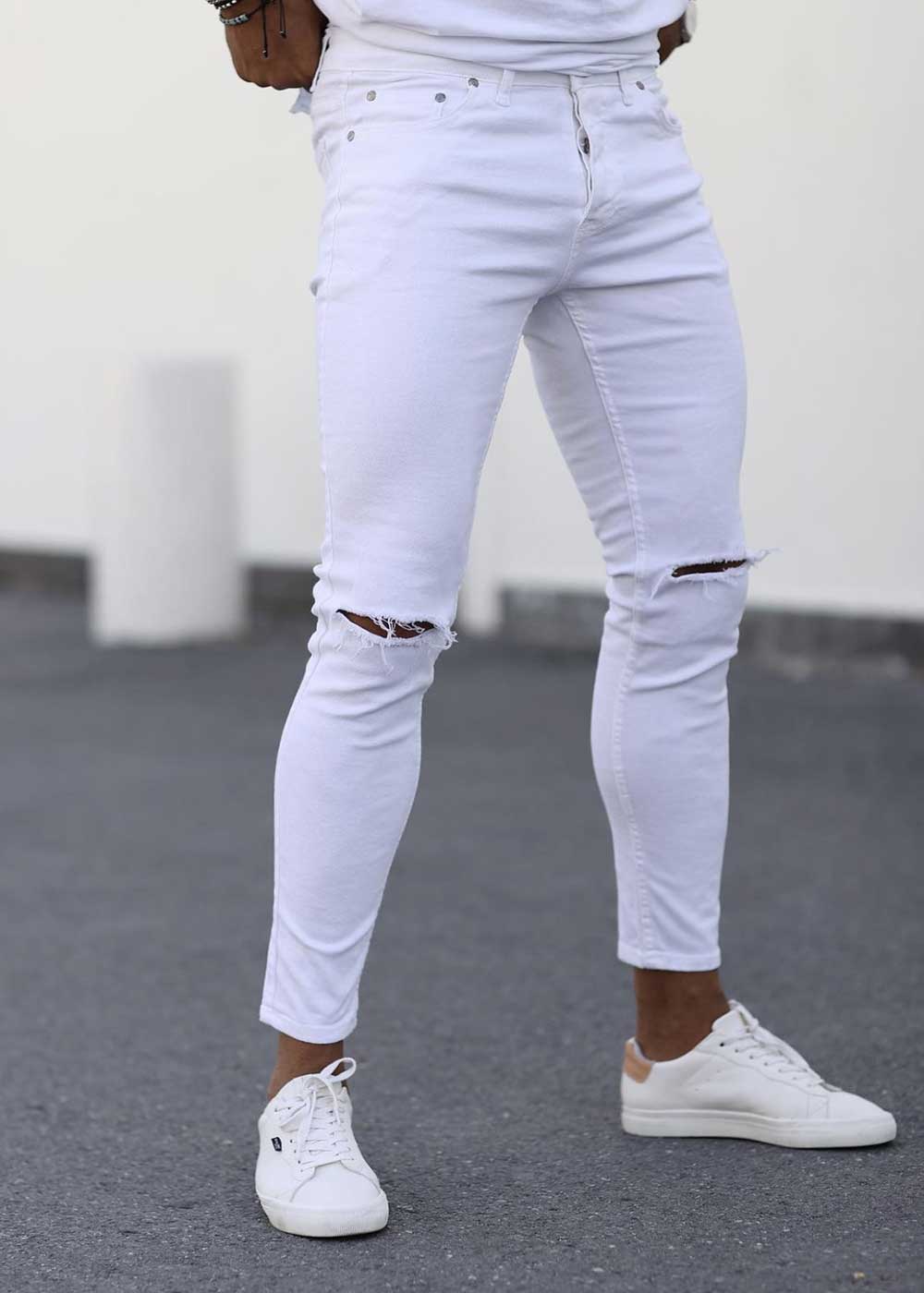Ripped Skinny Jeans In White – 7