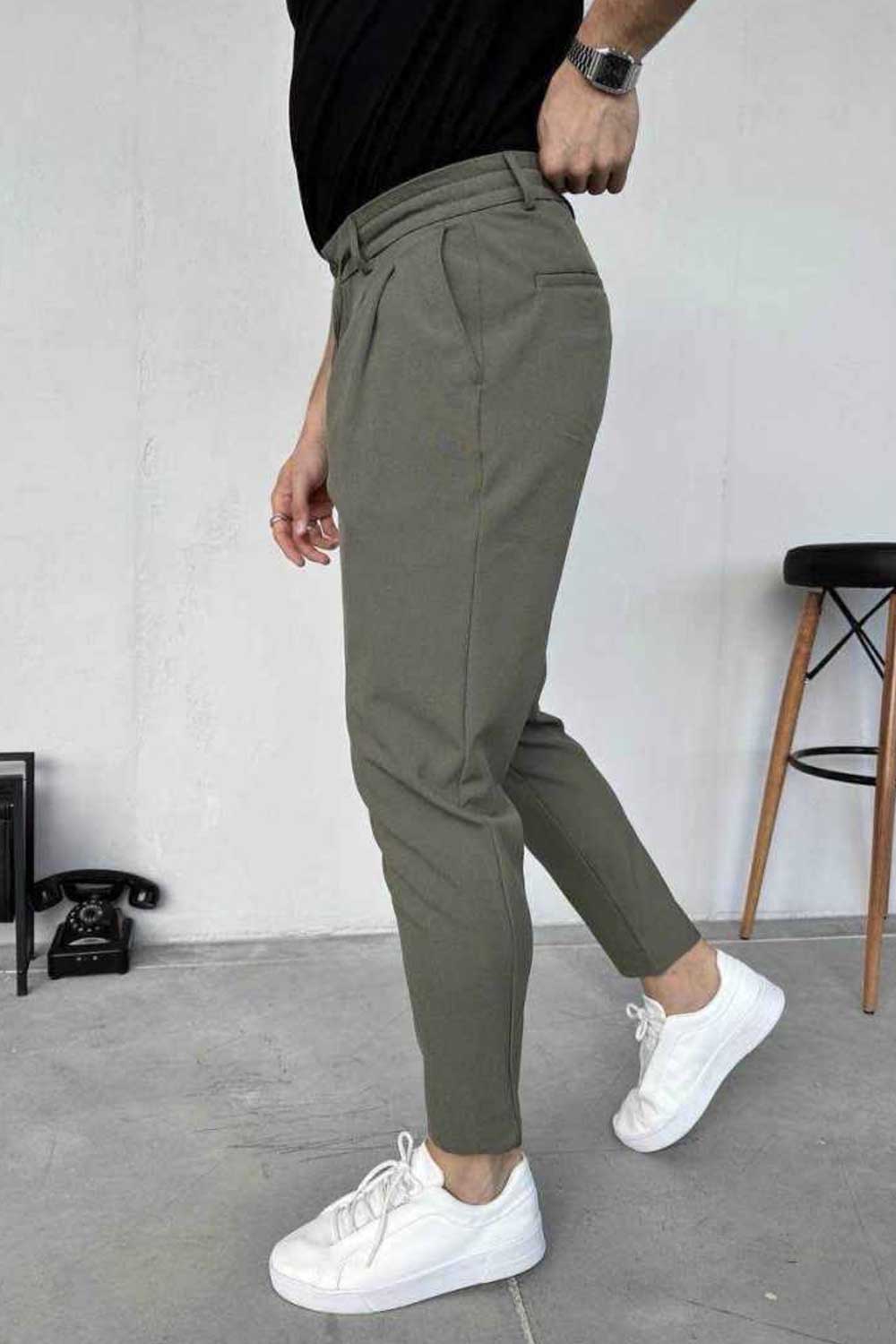 Υφασμάτινο Παντελόνι Slim Fit με Πιέτες και Κορδόνι – Λαδί
