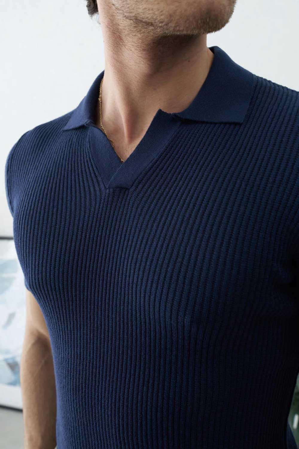 Πλεκτό Μπλουζάκι Polo Ribbed με Ανοιχτό Γιακά – Μπλε