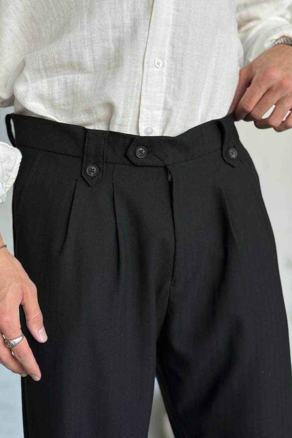 Baggy Υφασμάτινο Παντελόνι Tailored με Πιέτες – Μαύρο