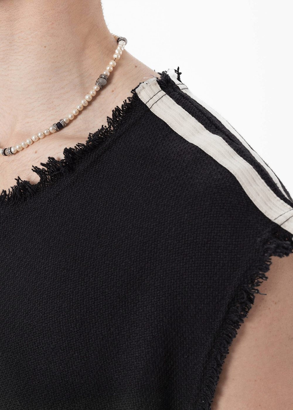 Αμάνικο Top Raw-Edge Side-Stripe – Μαύρο – 2