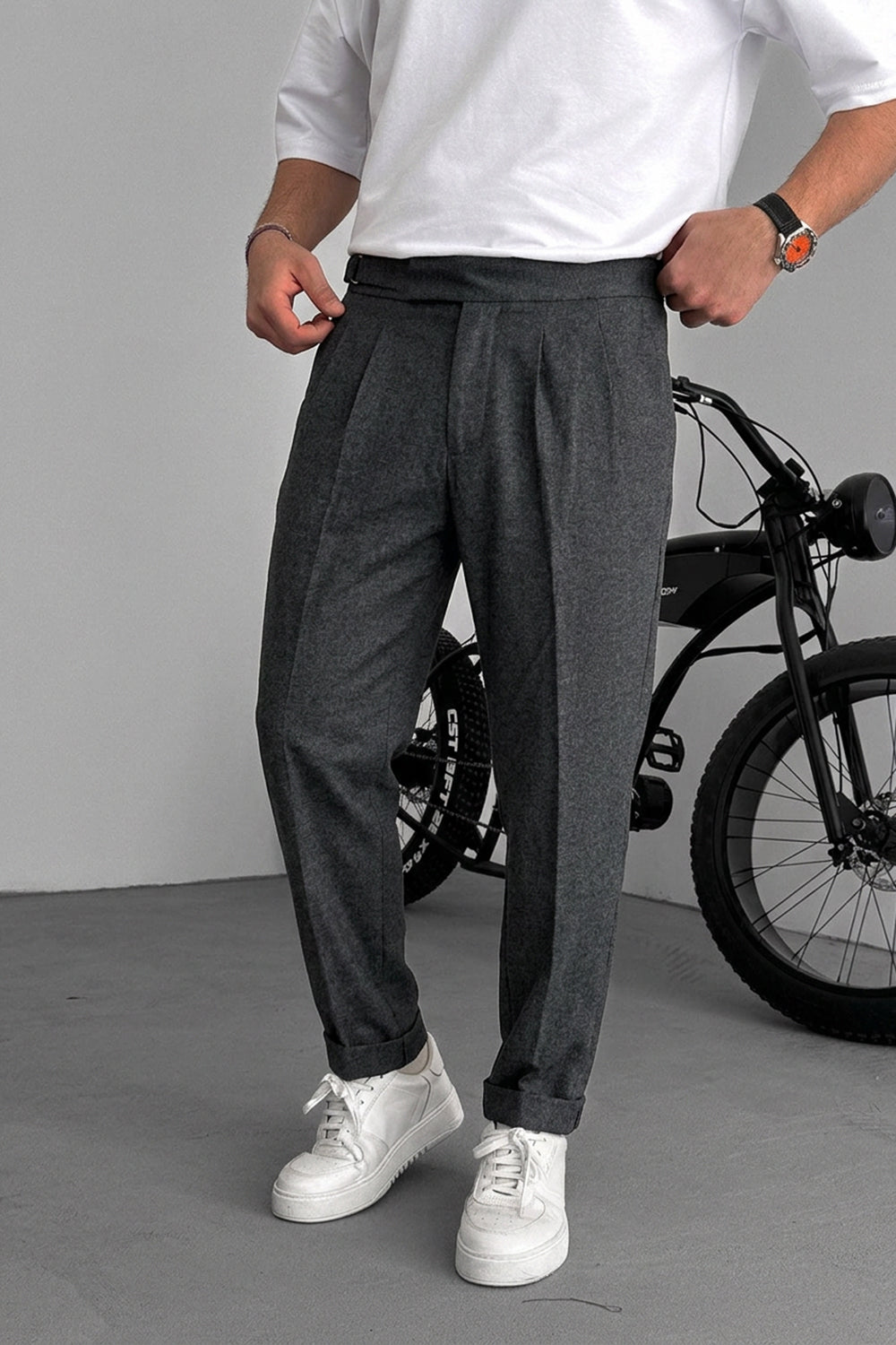 Παντελόνι Tailored Fit με Πιέτες & Ρεβέρ – Ανθρακί