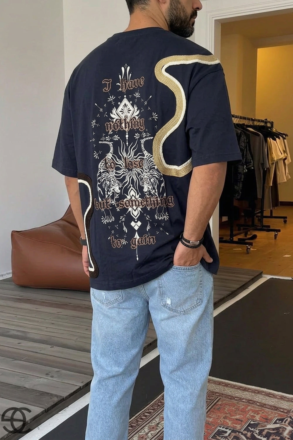 Ανδρικό Oversized T-Shirt με Ethnic Graphic Print & Ανάγλυφες Λεπτομέρειες – Navy Blue