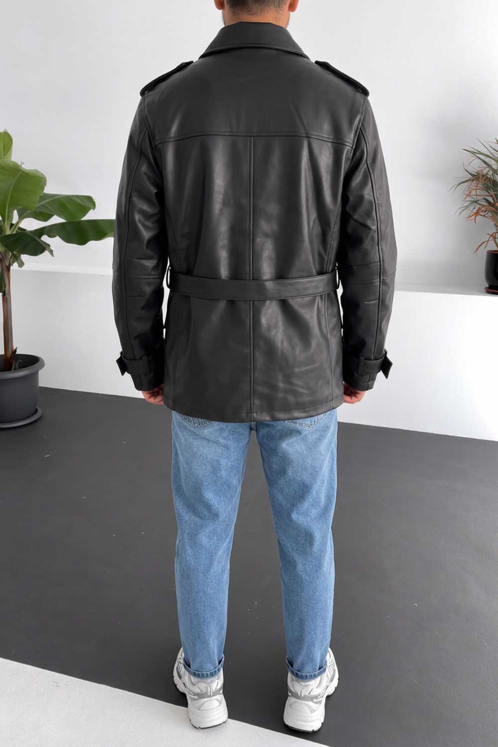 Ανδρικό Leather Jacket με Ζώνη & Τσέπες Cargo – Μαύρο