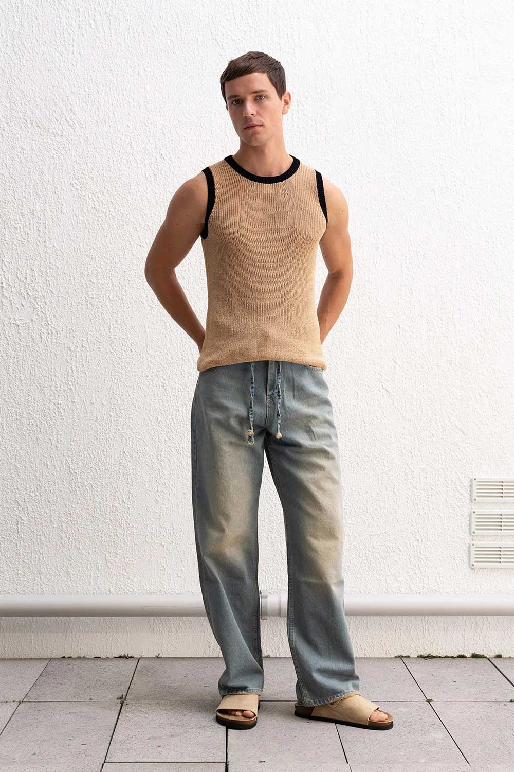 Αμάνικο Πλεκτό Urban Contrast Studio – Μπεζ