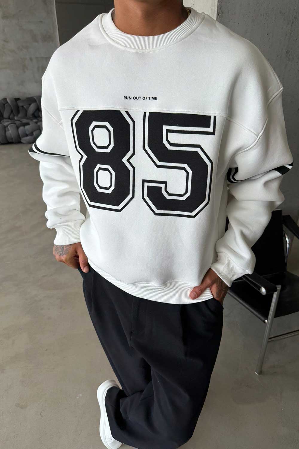 Φούτερ Premium Retro Varsity 85 Crewneck Με Εσωτερική Επένδυση – Λευκό