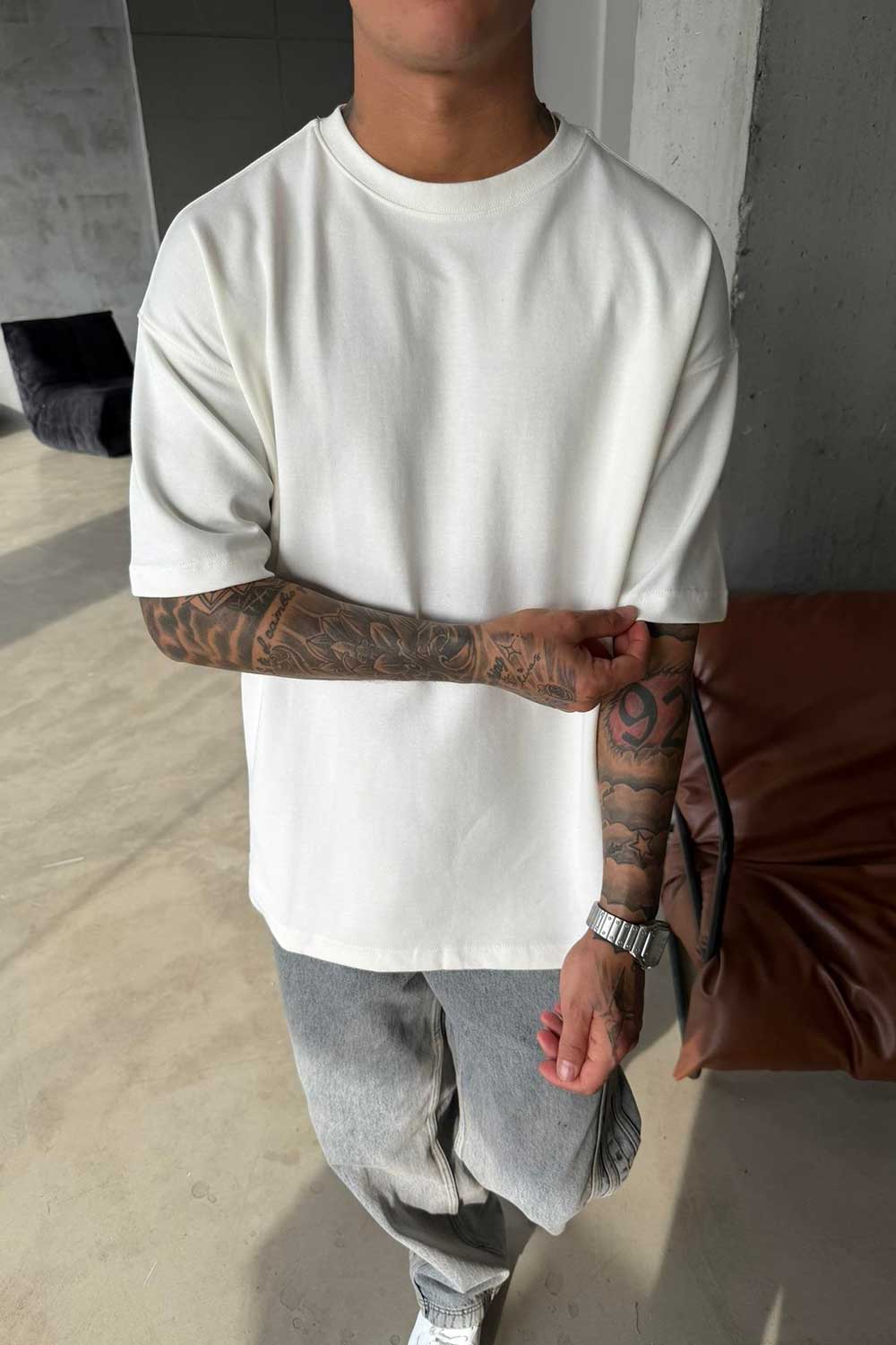 Men's basic oversized t-shirt in white