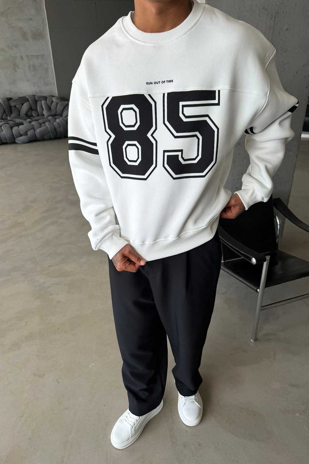 Φούτερ Premium Retro Varsity 85 Crewneck Με Εσωτερική Επένδυση – Λευκό