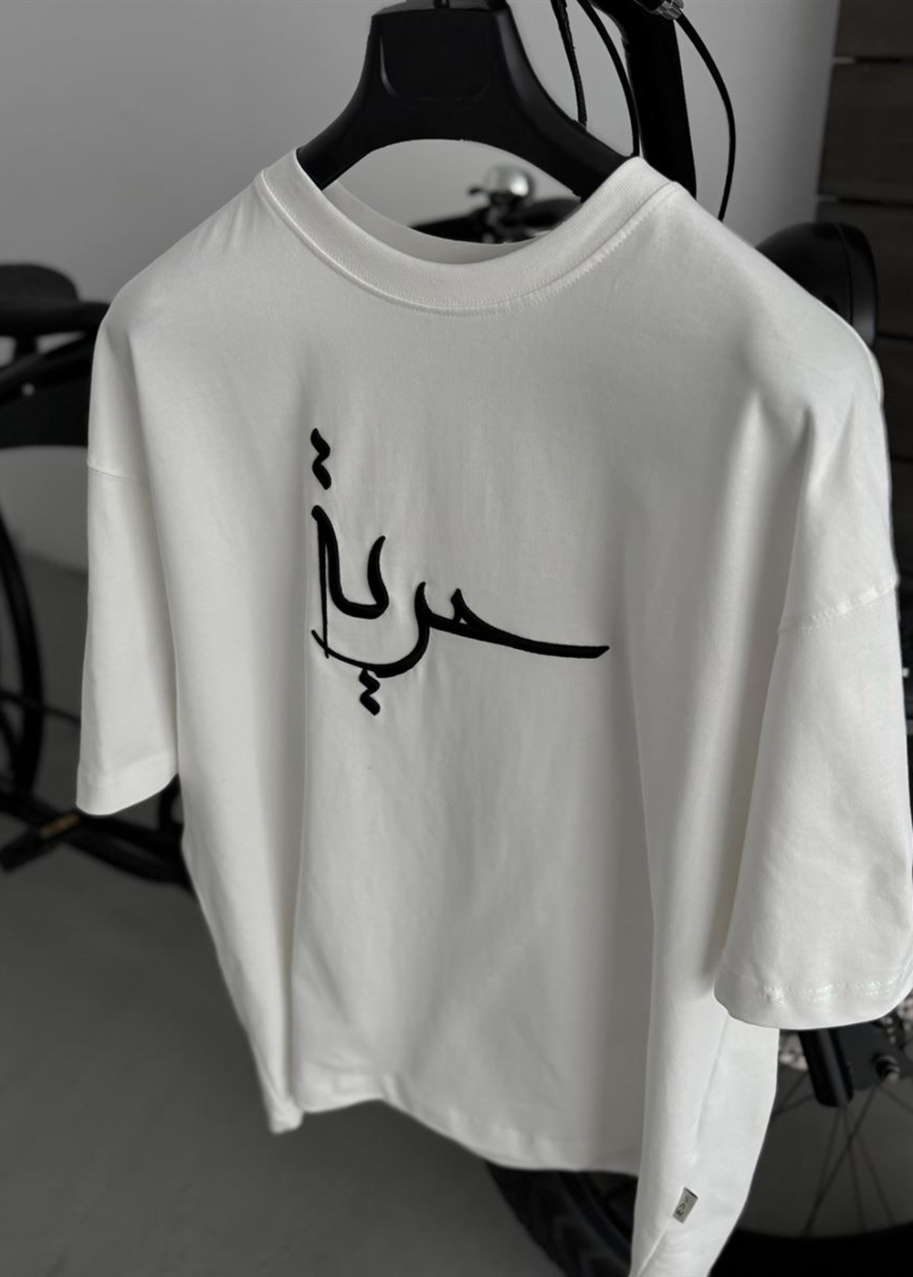 Oversized T-Shirt Hali Calligraphy – Λευκό – 4