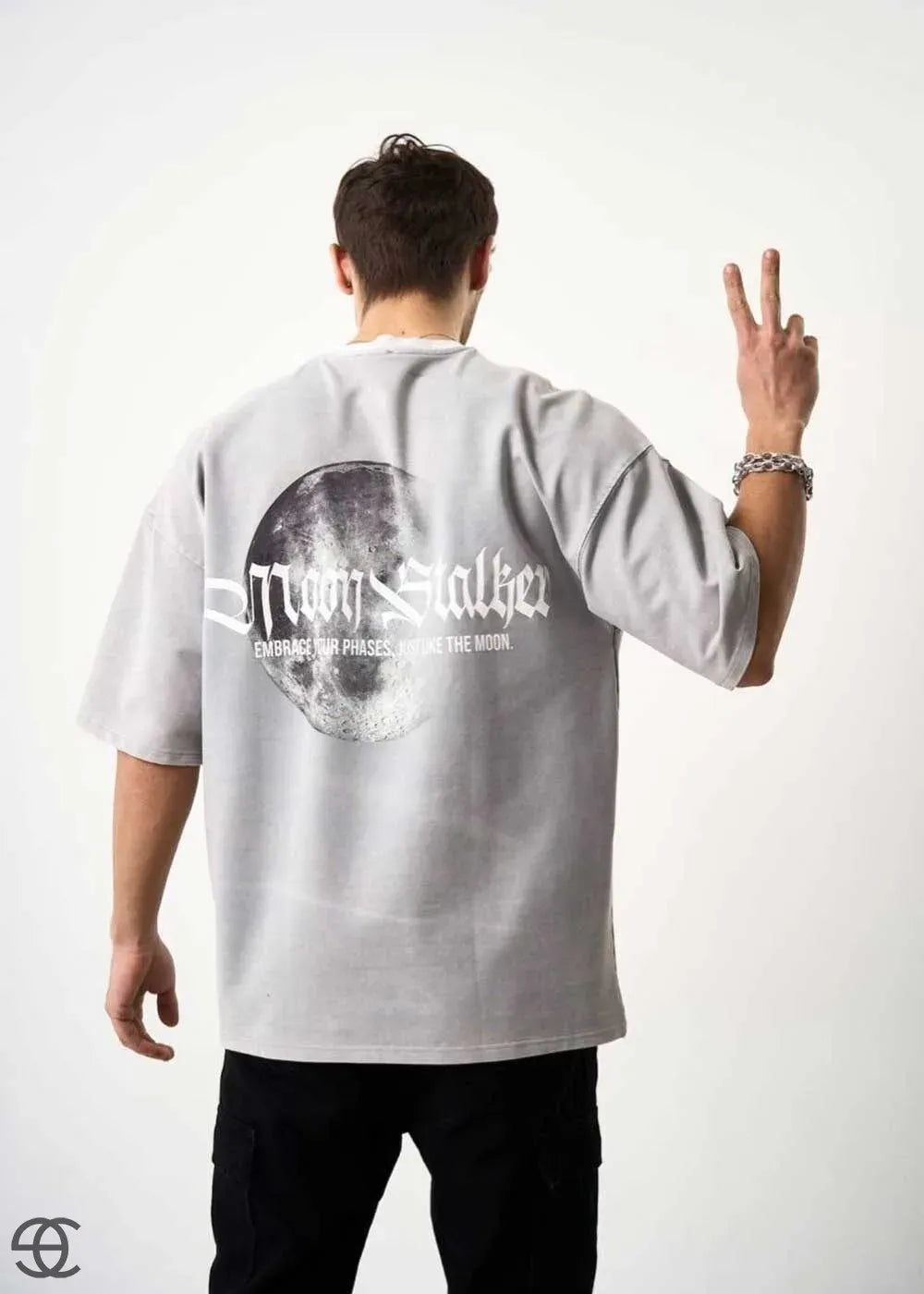 Moon Stalker Oversized T-Shirt Με Τύπωμα – Γκρι Σταχτί