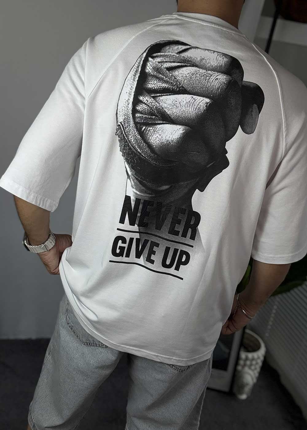 Oversized T-Shirt Never Give Up – Λευκό