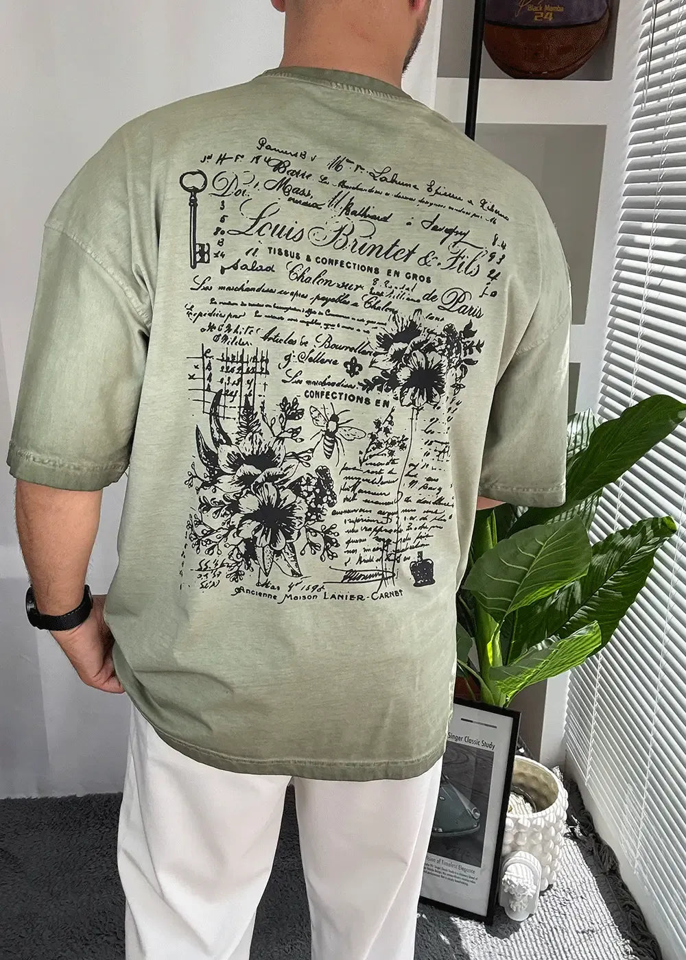 Ρετρό Oversized T-Shirt με Γαλλική Επιγραφή και Ξεβαμμένο Εφέ – Χακί