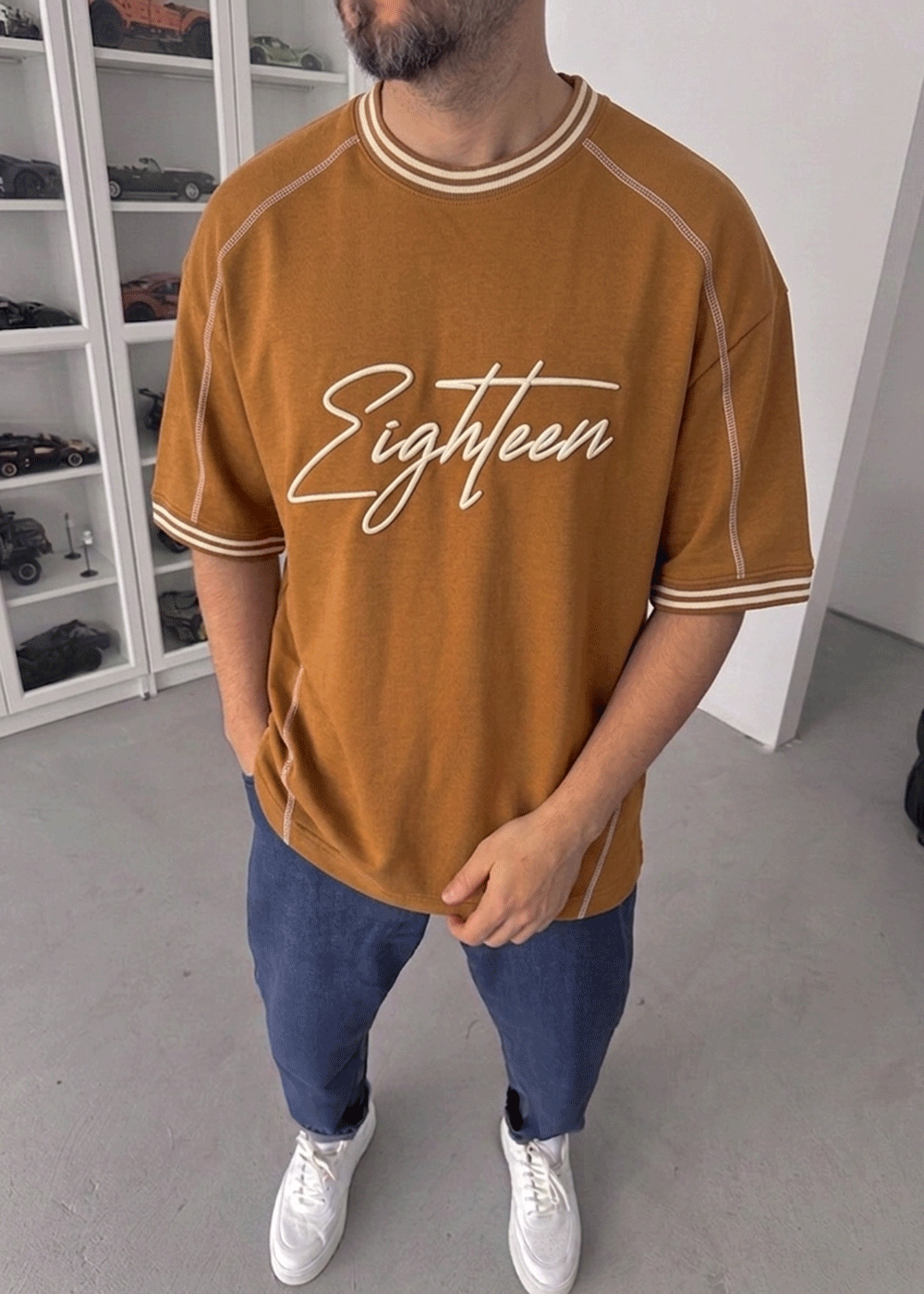 Oversized T-Shirt Eighteen- Καφέ