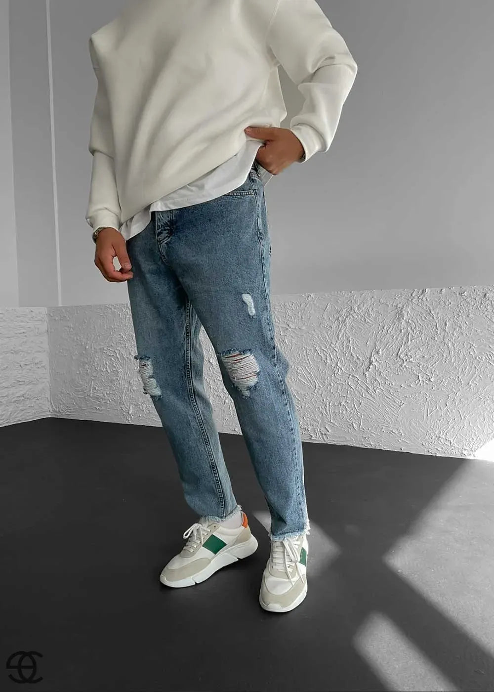 Παντελόνι Τζιν Loose Fit Με Σκίσιμο Στα Γόνατα Και Ξέφτια Στο Τελείωμα – Μπλε Επεξεργασμένο – 2