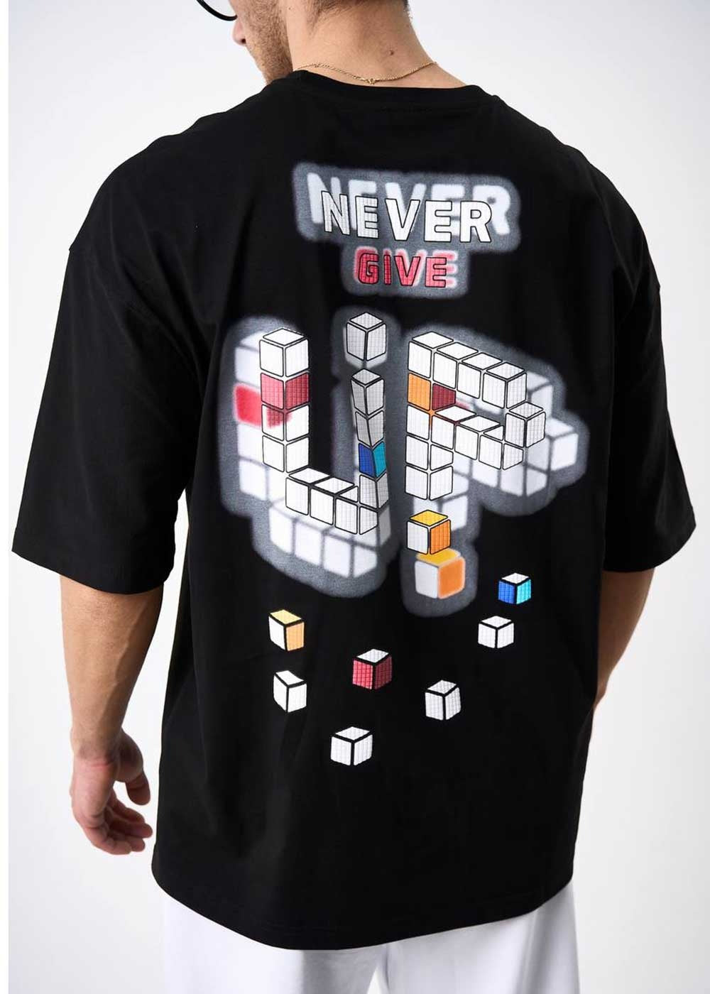 Oversized T-Shirt Never Give Up-Μαύρο – 4