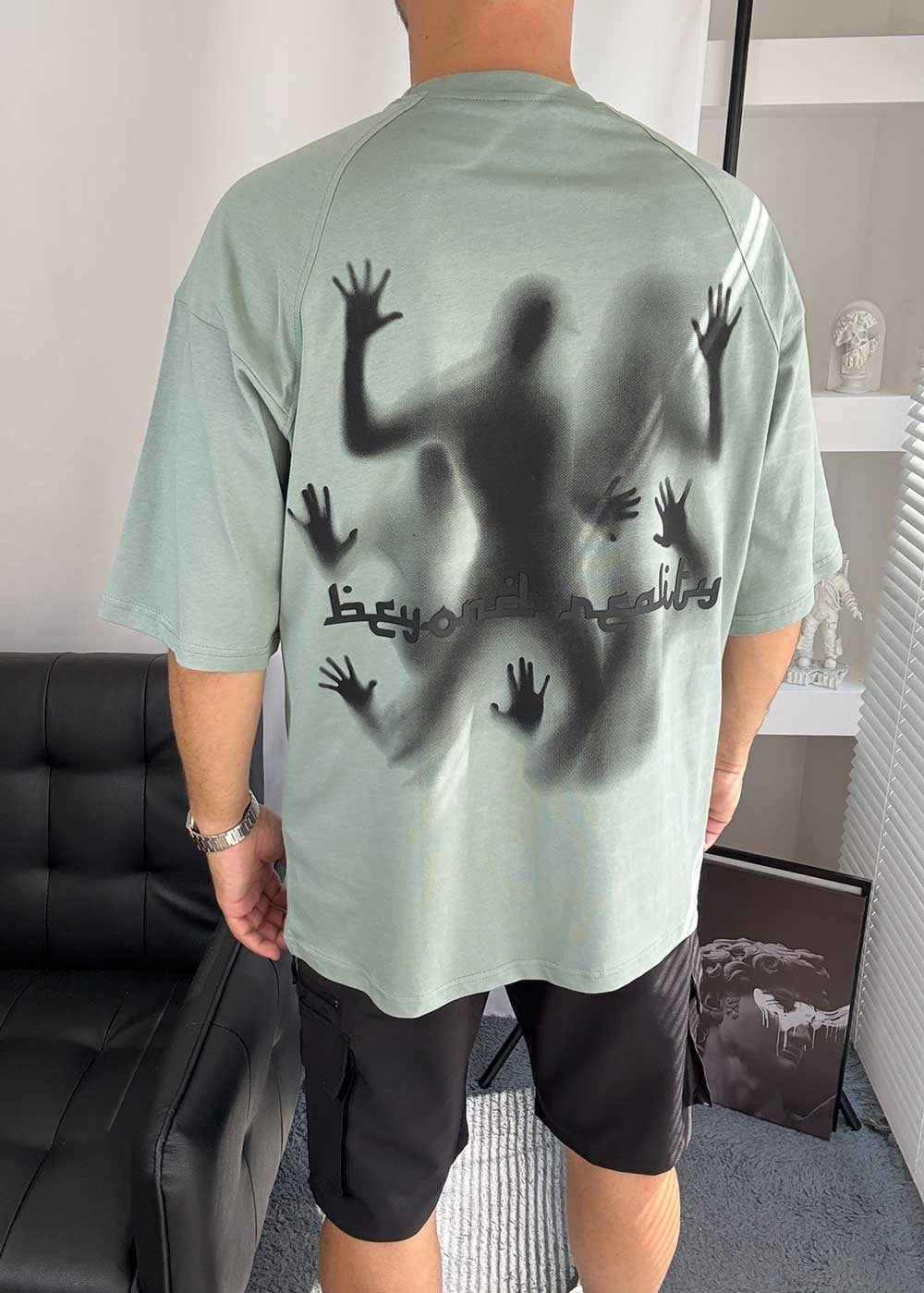 Beyond Reality Oversized T-Shirt με Τύπωμα – Μιντ – 5