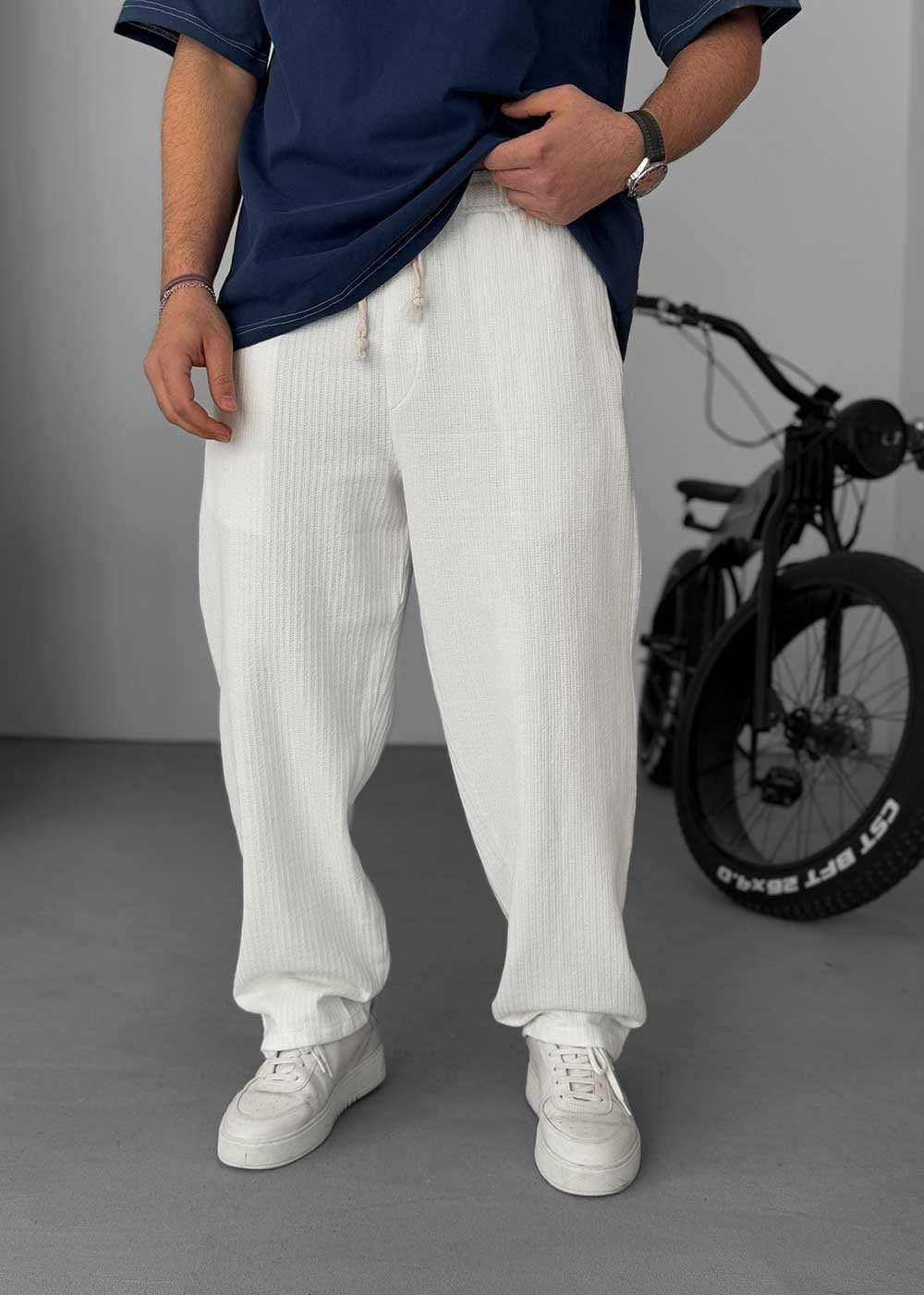 Baggy Παντελόνι Textured Relief – Soft-Touch Edition – Λευκό