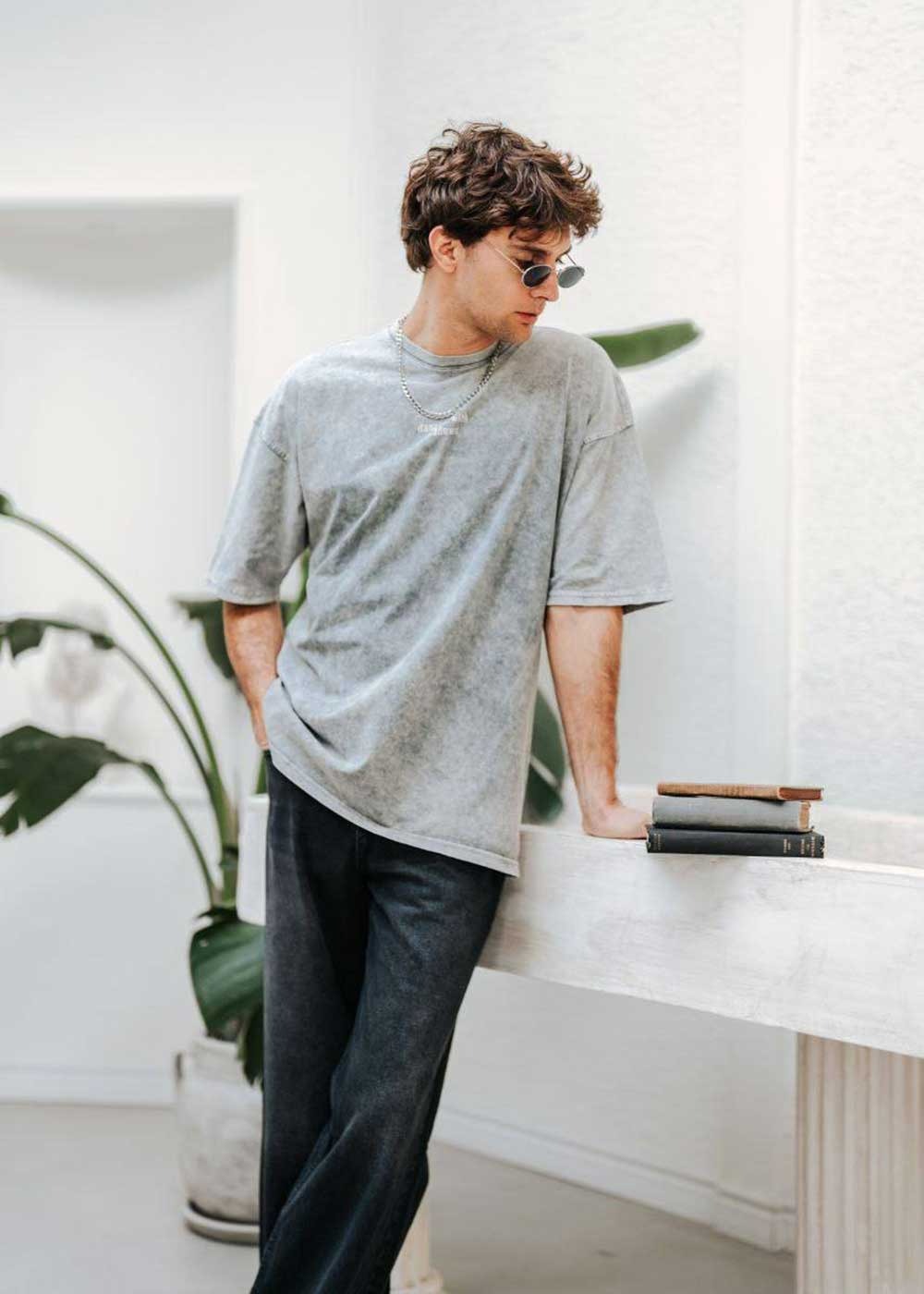 Dancing Wİth Shadows Oversized T-Shirt με Ξεβαμμένο Εφέ – Γκρι – 2