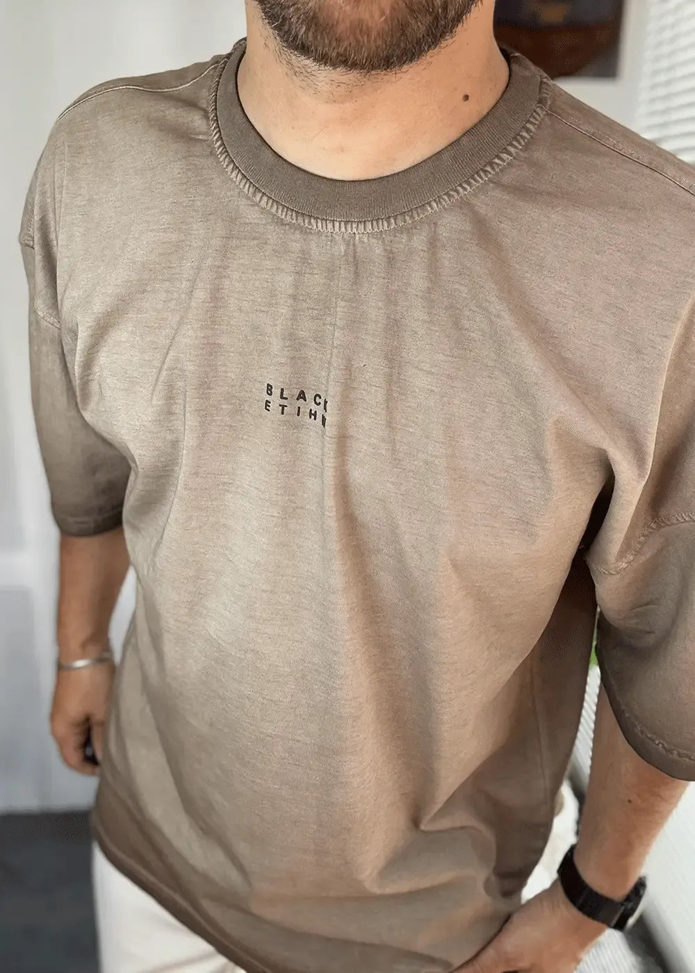 Ρετρό Oversized T-Shirt με Γαλλική Επιγραφή και Ξεβαμμένο Εφέ – Καφέ – 3