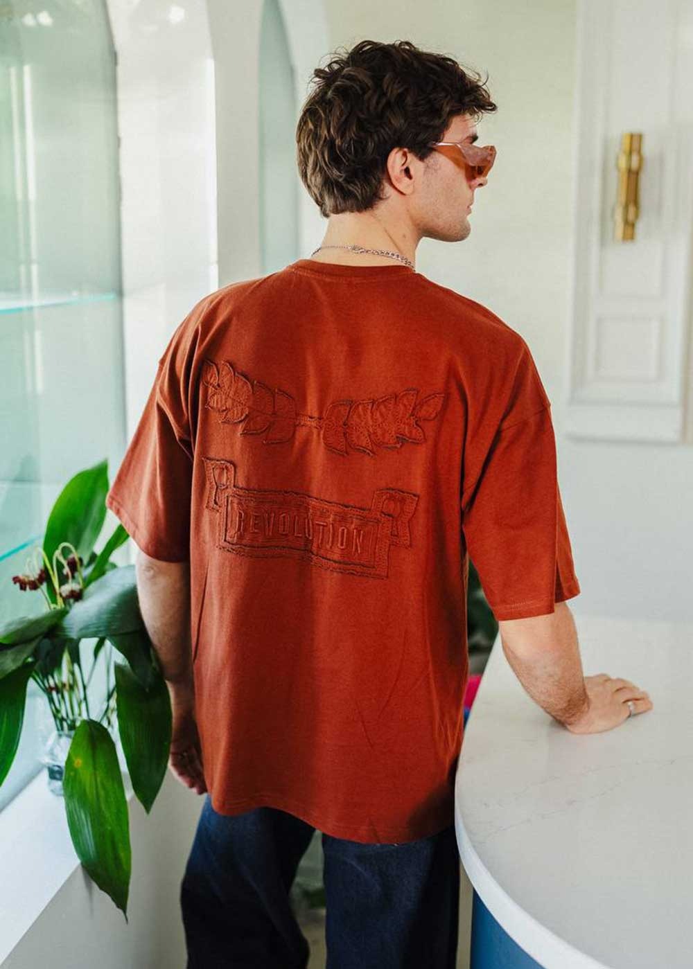 Oversized T-Shirt Revolution Με Κέντημα – Καφέ – 2