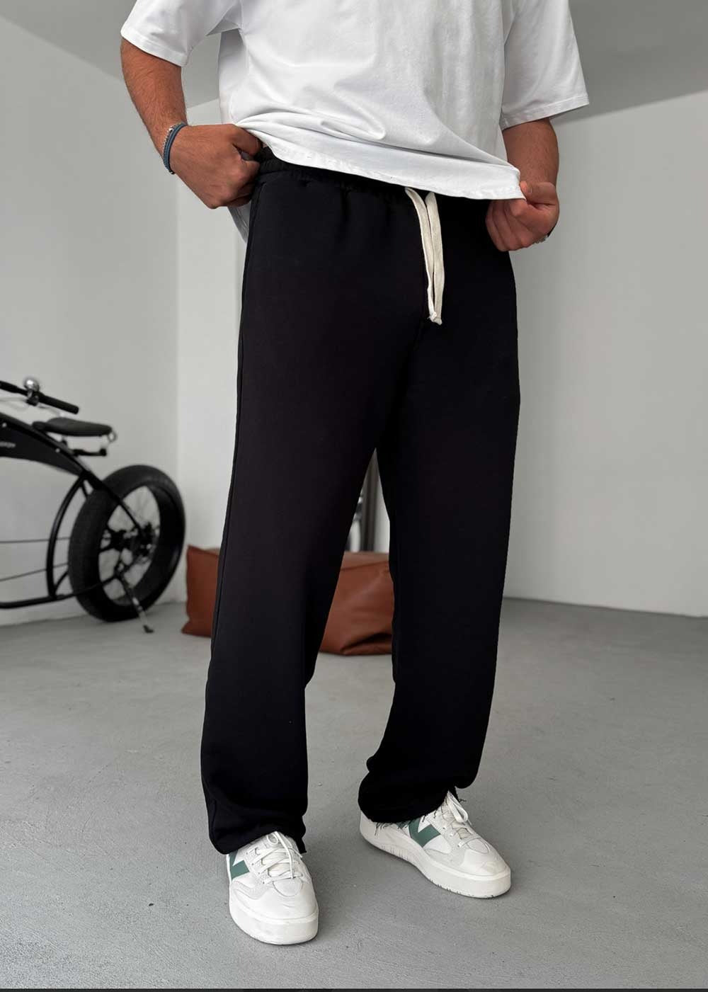 Jogger Φόρμα Τριών Κλωστών Ίσιας Γραμμής – Μαύρο