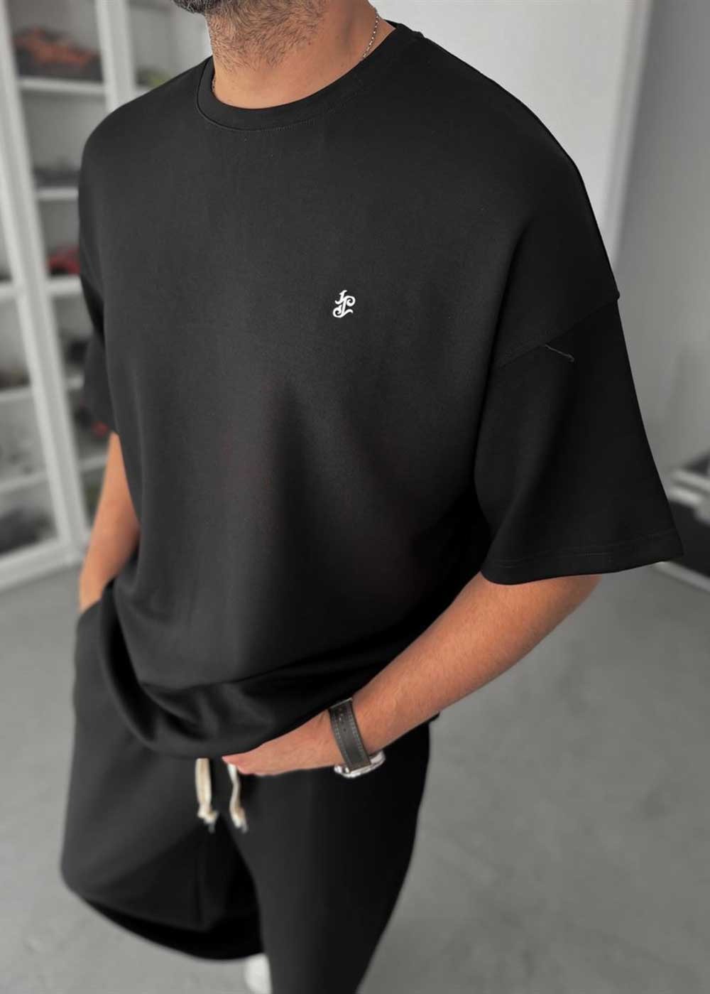 Embossed Modal Oversized T-Shirt & Relaxed Jogger Σετ – Μαύρο – 2