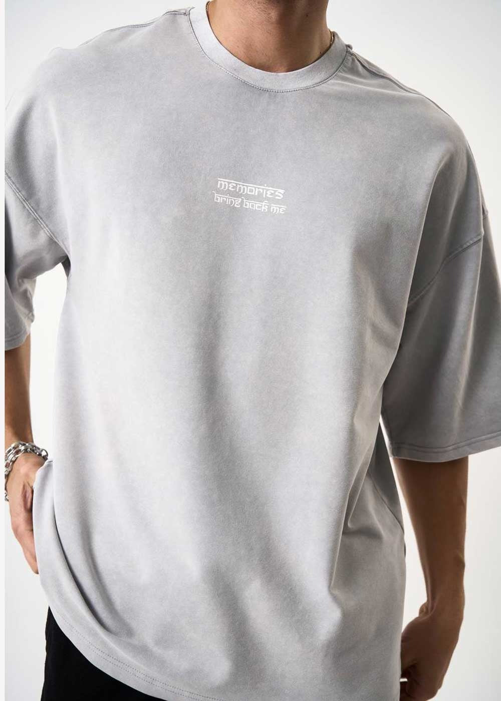 Memories in Stone Oversized T-Shirt με Τύπωμα – Γκρι – 3