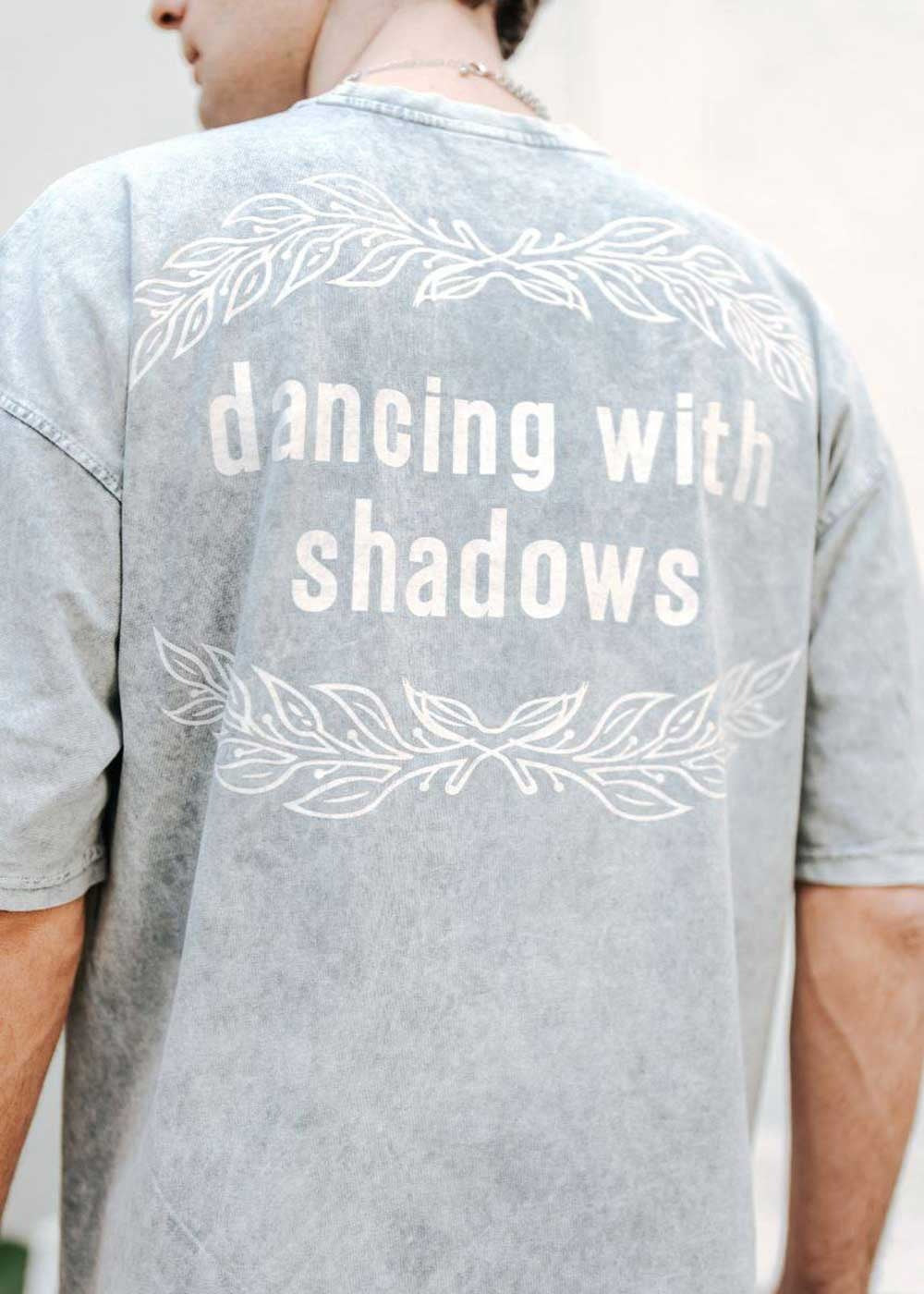 Dancing Wİth Shadows Oversized T-Shirt με Ξεβαμμένο Εφέ – Γκρι – 3