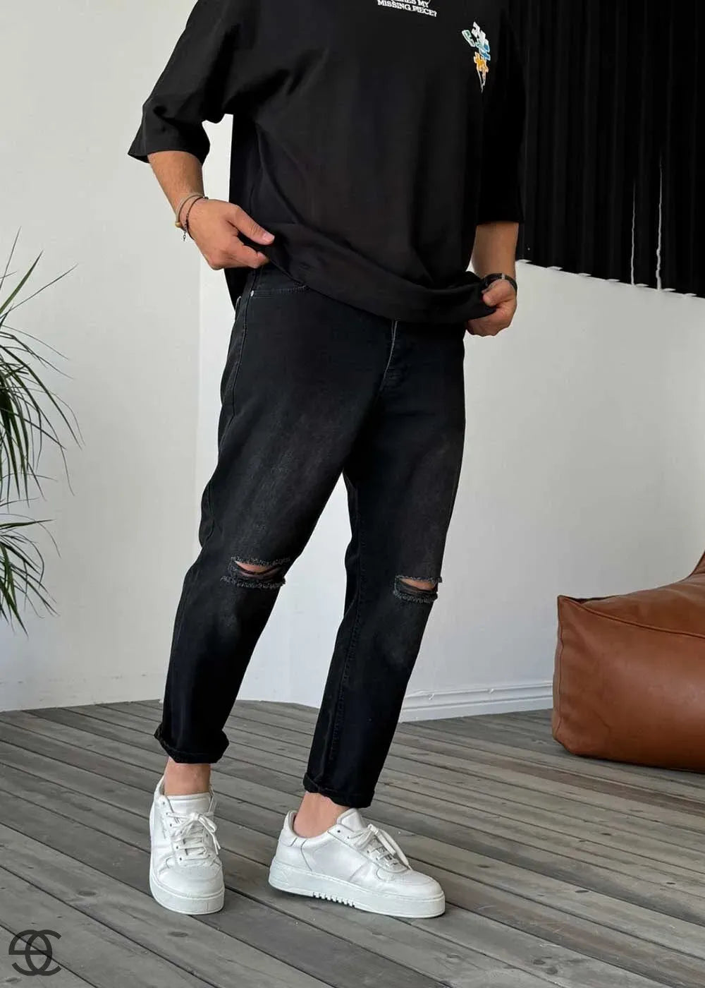 Παντελόνι Τζιν Loose Fit Με Σκισίματα Στα Γόνατα- Ξεβαμμένο Μαύρο – 2
