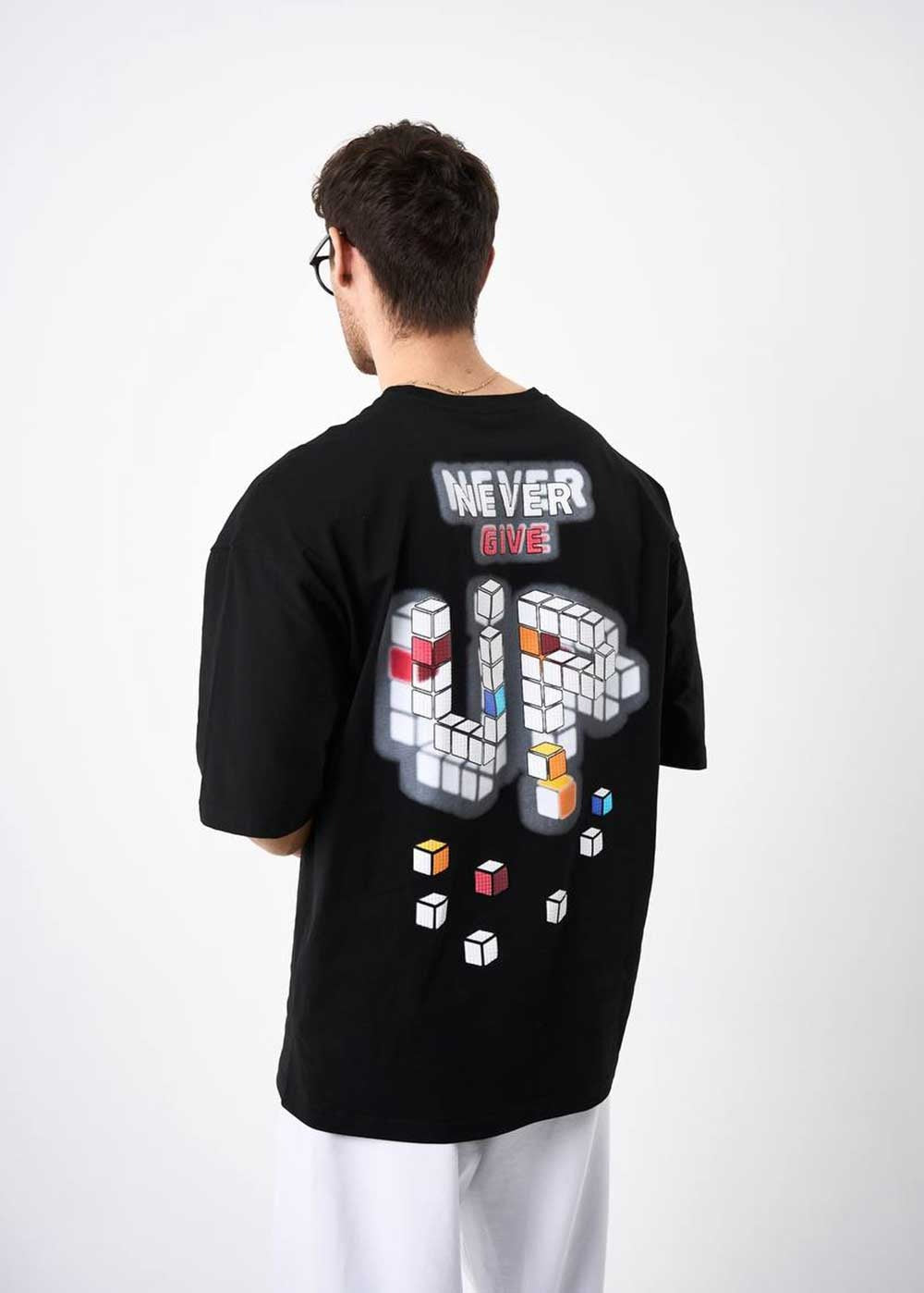 Oversized T-Shirt Never Give Up-Μαύρο – 3