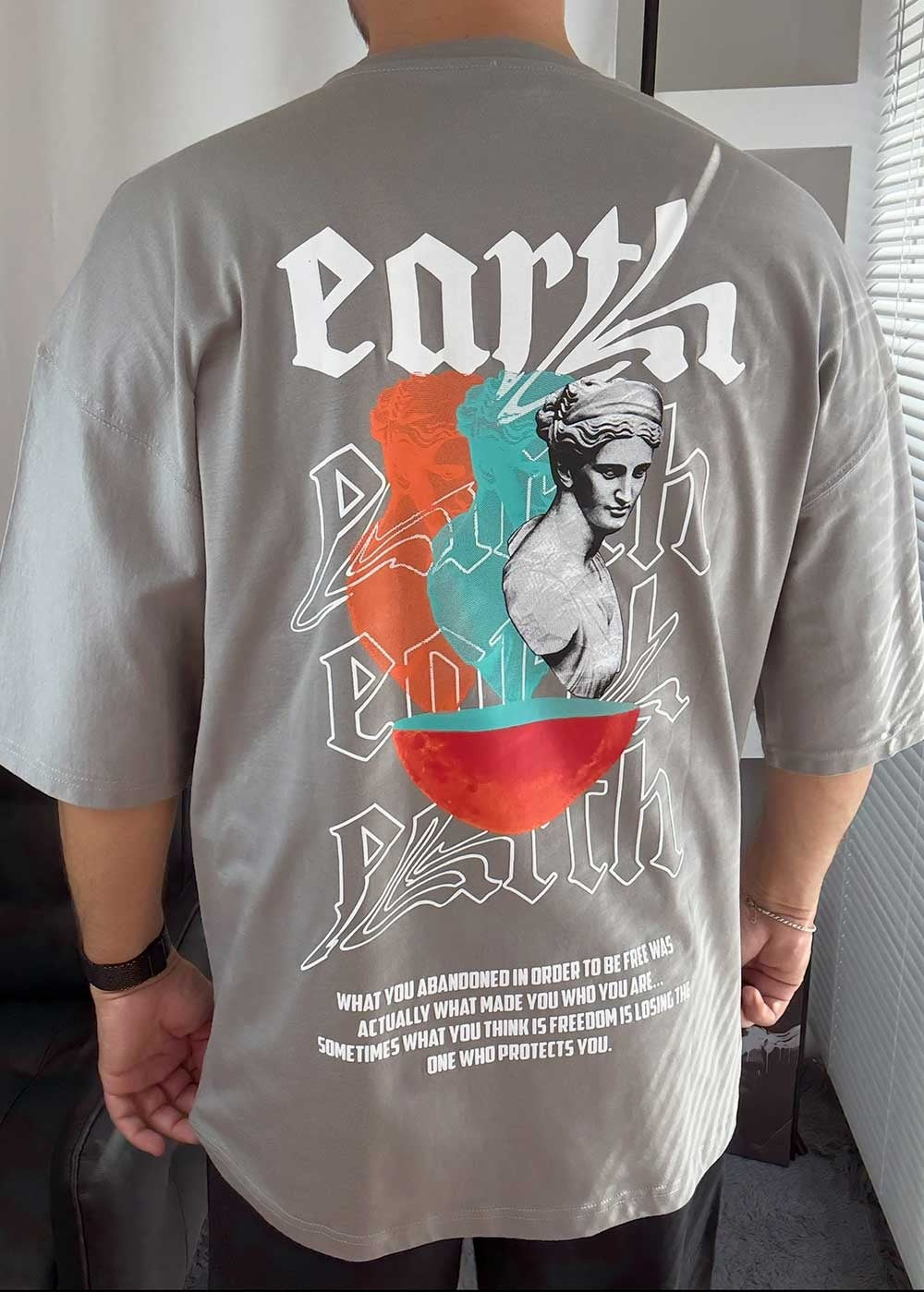 Earth Oversized T-Shirt με Τύπωμα – Γκρι Ανοιχτό – 3