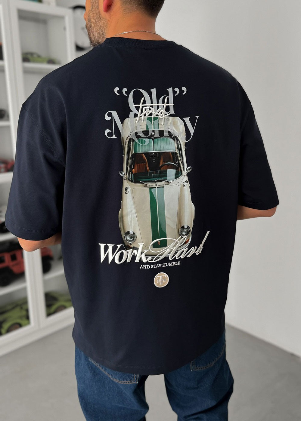 Oversized Old Money T-Shirt με Print Πλάτης – Μπλε Σκούρο – 3