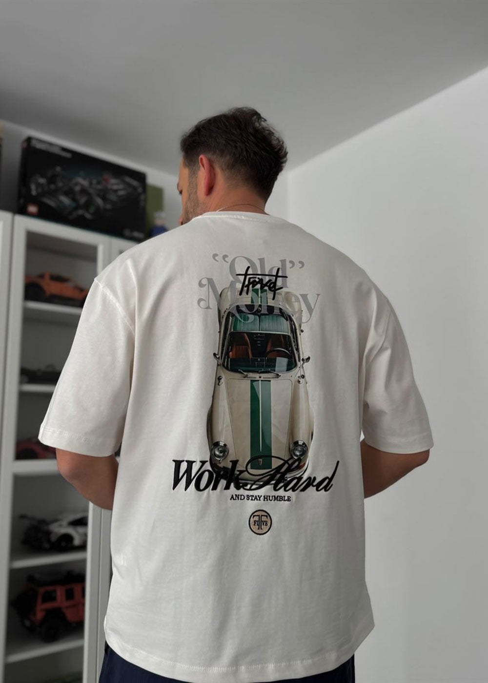 Oversized Old Money T-Shirt με Print Πλάτης – Λευκό – 4