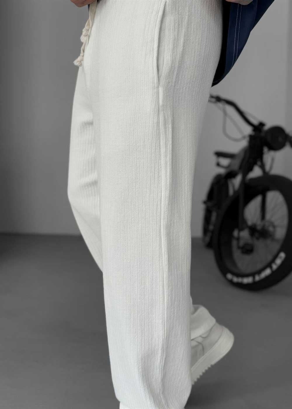 Baggy Παντελόνι Textured Relief – Soft-Touch Edition – Λευκό – 4