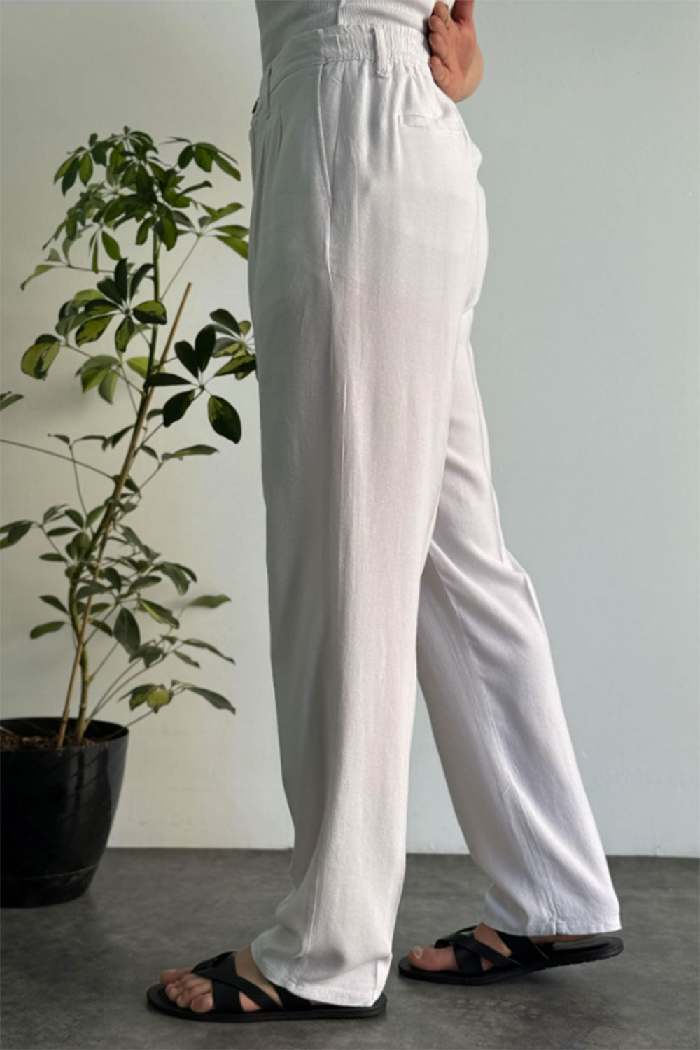 Παντελόνι Madrid Viscose-Linen Pleated Studio – Λευκό